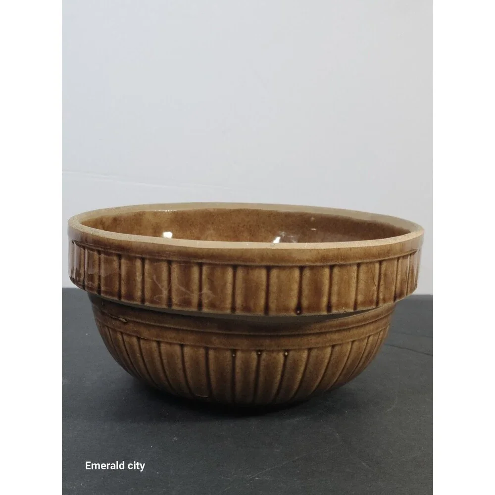 Vtg 8” Monmouth Western Ware Beehive Ribbed Bowl Tan Stoneware Crock Pottery USA